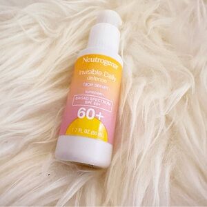 Neutrogena Invisible Daily Defense‎ 60+